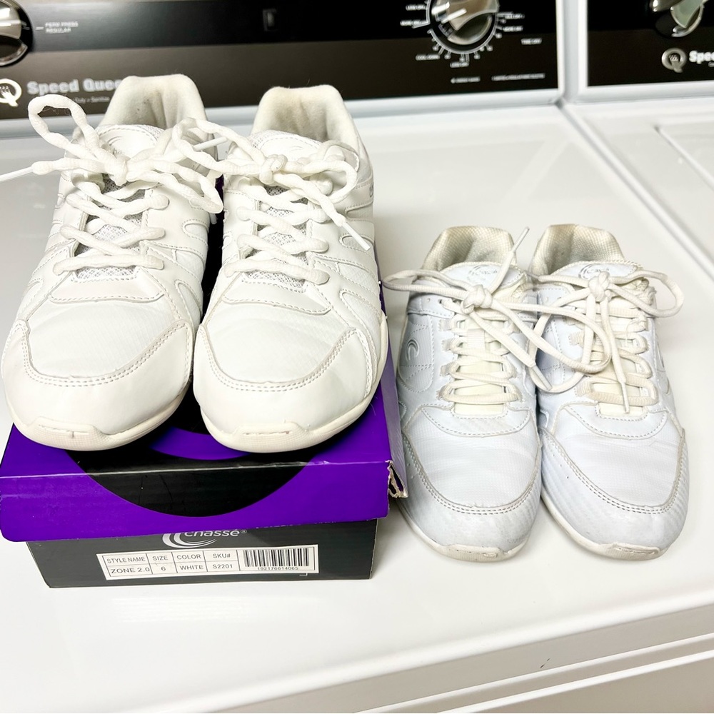 Girl’s Cheerleader White Sneakers,Chasse’ Cheer brand,1 size 6,1 size 5,Leather
